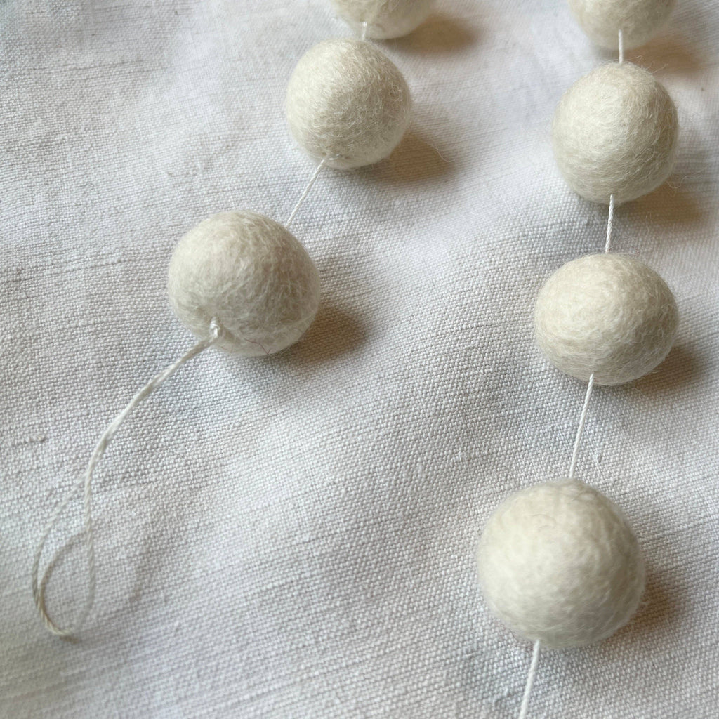 TARUTSHA Boho Felt Ball Pompom Garlands 200cm